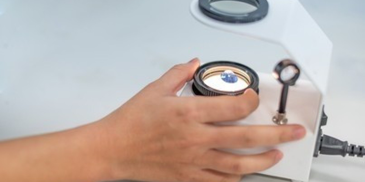 Why Every Industry Needs a Polariscope – Find Out Now!