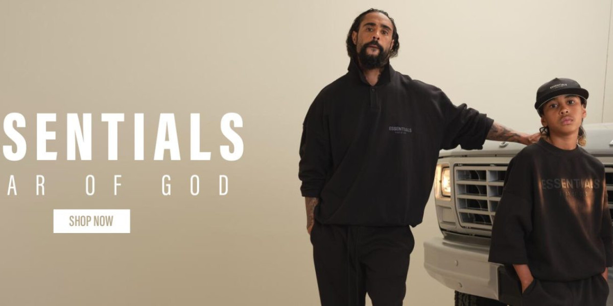 Ultra-Durable Essential Hoodie – Built to Last Through Daily Wear